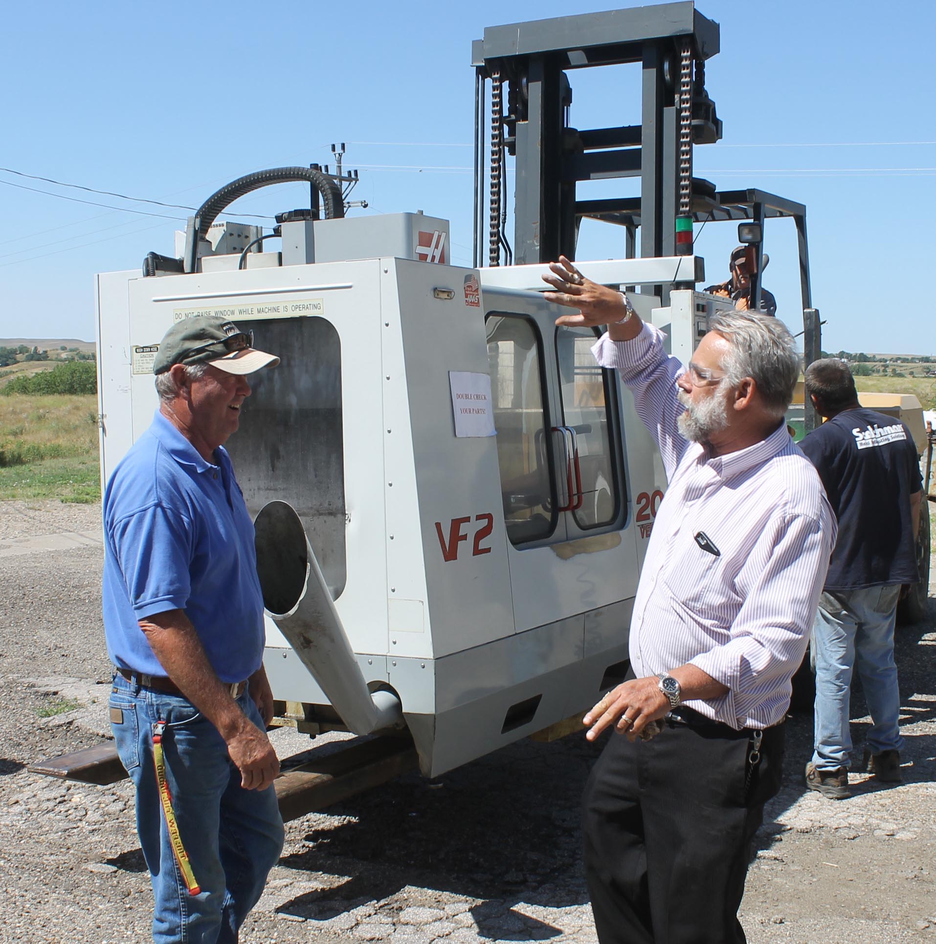 Scotchman Donates Milling Machine to Philip High School